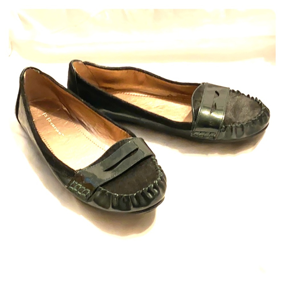 BCBGeneration Hunter Green Sz 8 Loafer Flats
